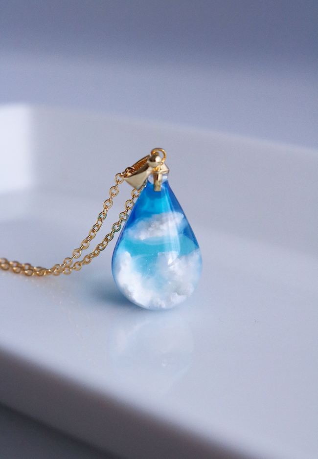 [Preorder] Cloud Pendant - Blue Sky Drops