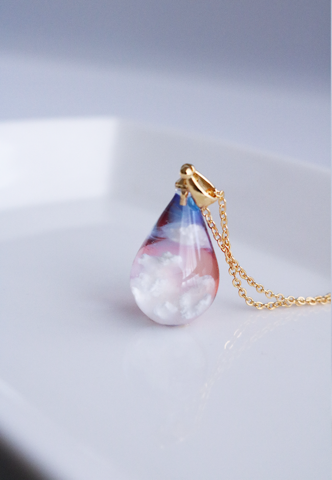 [Preorder] Cloud Pendant - Cotton Candy Sunset