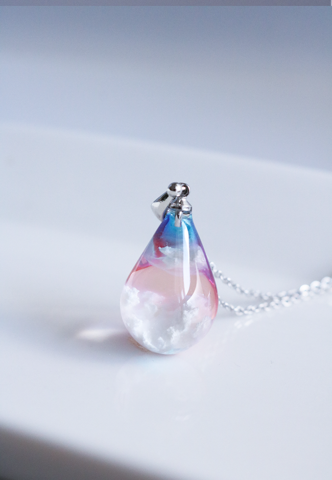 [Preorder] Cloud Pendant - Cotton Candy Sunset